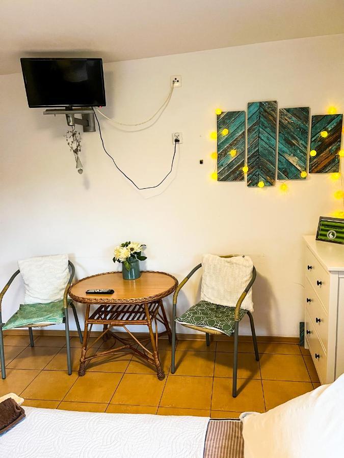 Pokoje Goscinne Emilio Kudowa Zdroj Luaran gambar